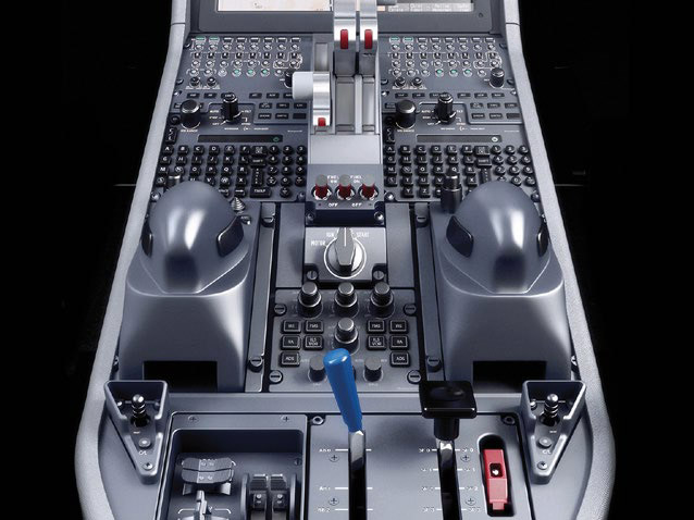 Close-up photo of the center console showing the auto throttle.